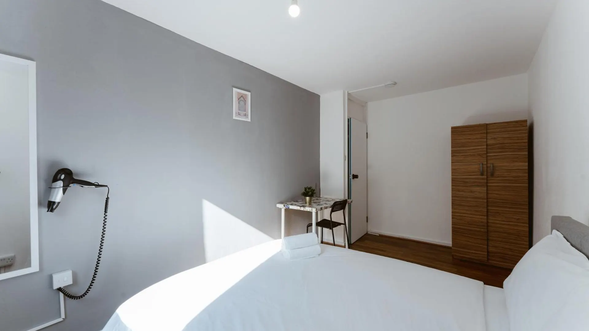 Shadwell Double Room - 13 Londres Pensión