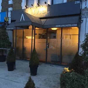3* Apartahotel Lyall