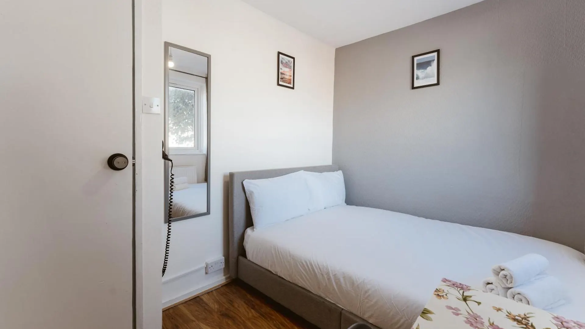 Guest house Shadwell Double Room - 13 London United Kingdom